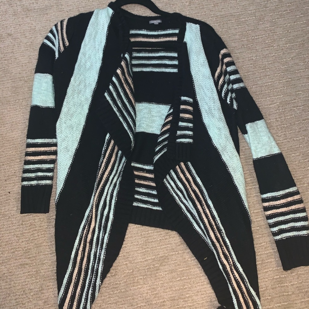 Sweater/ Cardigan